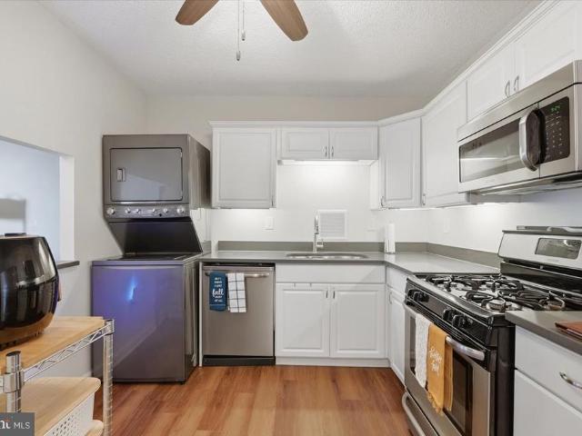 3701 S George Mason Drive # 701N