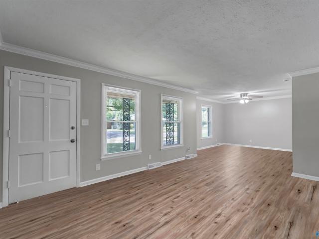 370 College Park Court NW