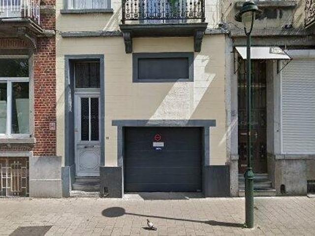 370 m2 apartment for rent in Brussels Anderlecht