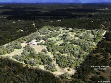 370 Private Road 3502, Hondo, TX 78861 | MLS #1907