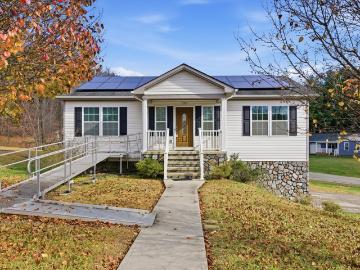 370 Robin Hood Dr