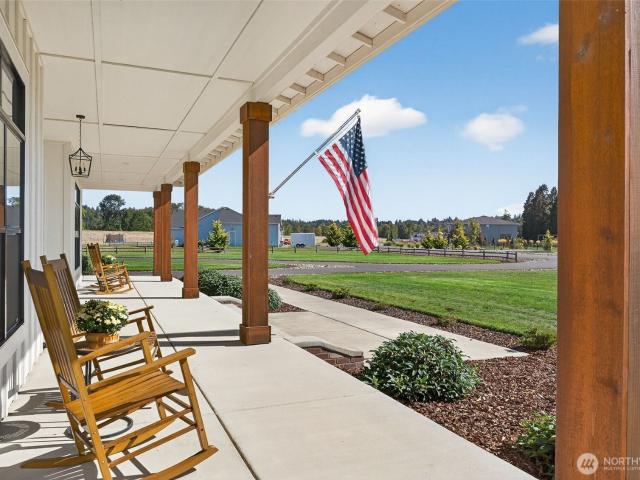 370 Tulip Lane, Woodland, US, WA