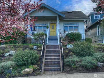 3714 N 28th