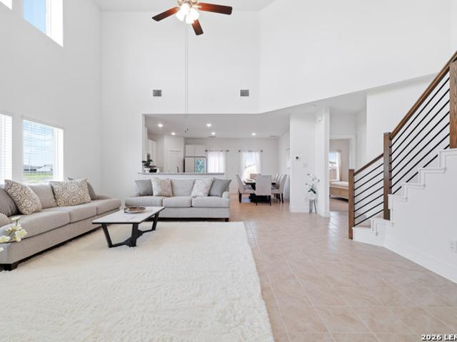 3716 Isaac Dr