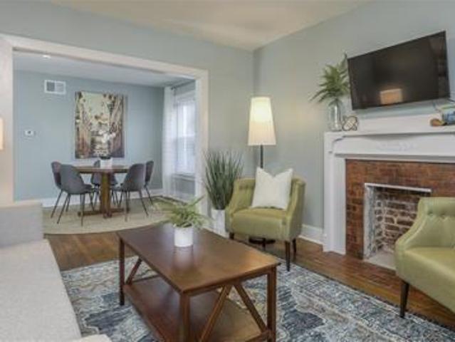 3716 Warwick 1 Bedroom Apartment for Rent at 3716 3716 & 3718 Warwick Blvd, Kansas City, MO 64111 Old Westport