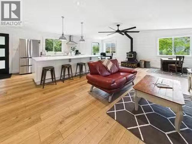 3718 Krestova Road, Krestova, BC, V0G 1H2 house for sale Li.