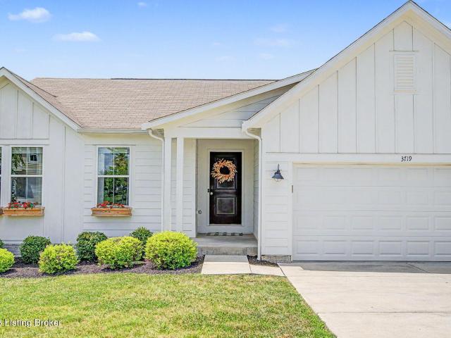 3719 Scarlet Oak Ln