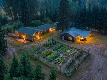 3710 Ladybird Road, Krestova, BC, V0G 1H2 house for sale | Listing ID 10383 | Royal LePage