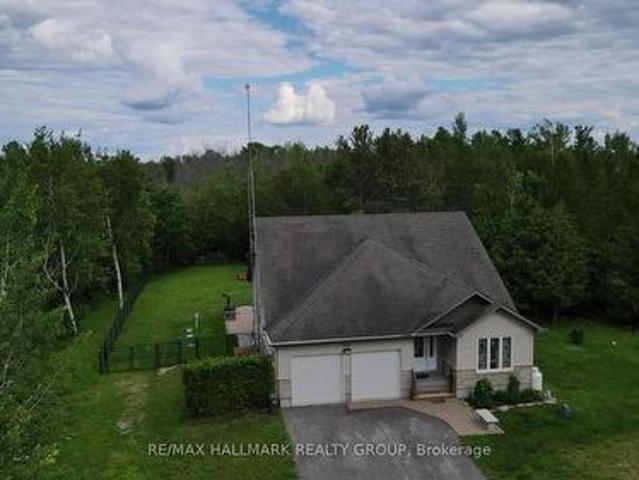 3710 Paden Way, Ottawa, ON, K0A 2T0 house for sale | Listing ID X13507 | Royal LePage