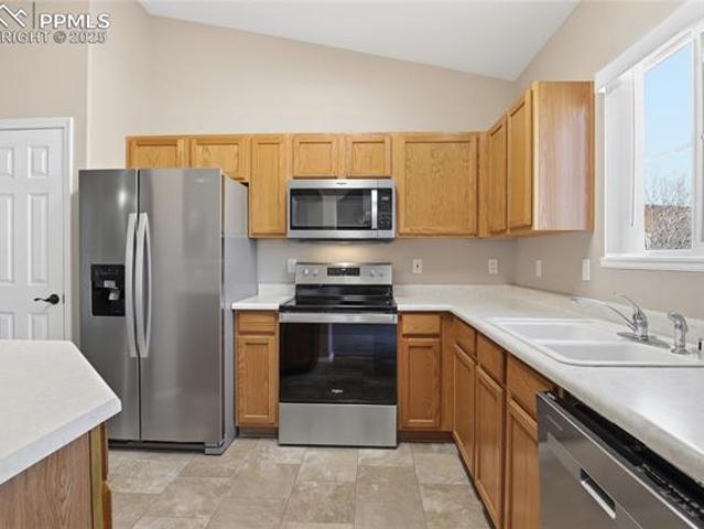3710 Strawberry Field Grove