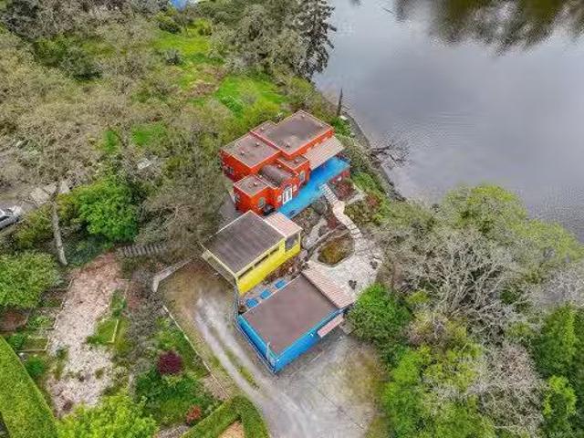 3711 Grange Rd, Saanich, BC, V8Z 4S9 Luxury House for sale.
