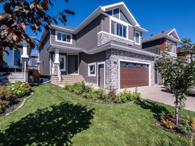 3711 Hummingbird Way Nw, Edmonton, AB, T5S 0M9 house for sale | Listing ID E4506 | Royal LePage