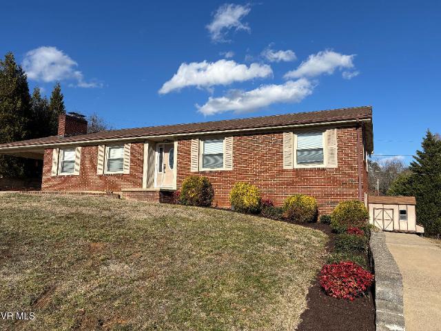3713 Bernard Circle