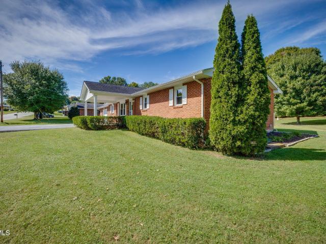 3713 Bluefield Drive