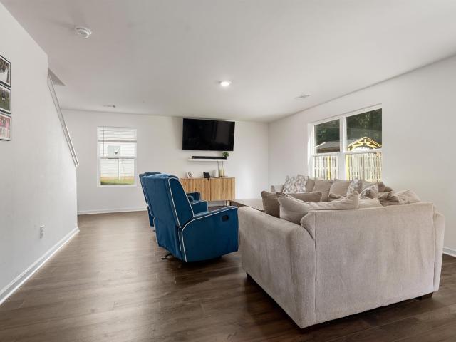 3713 Cattail Court