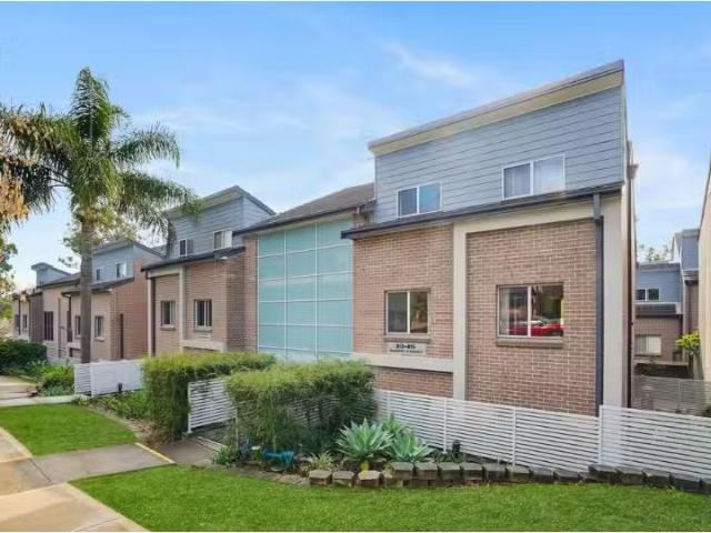 37/13 19 Robert Street, PENRITH Apartment for rent Listed by.
