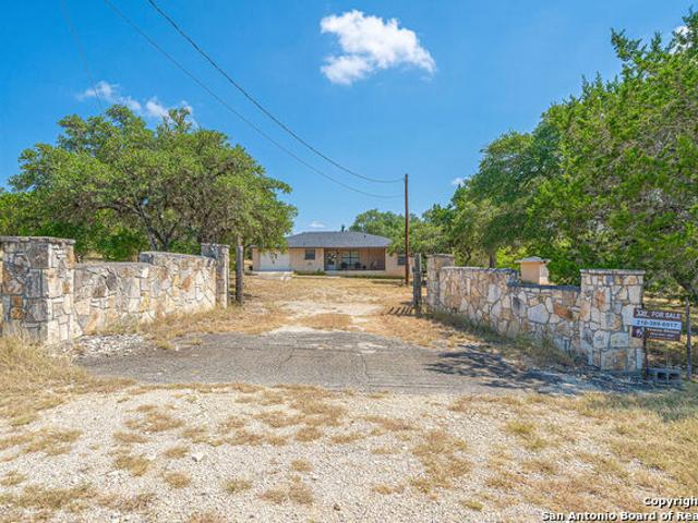 371 Lake Country