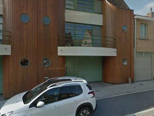 371 m2 apartment for rent in Poperinge