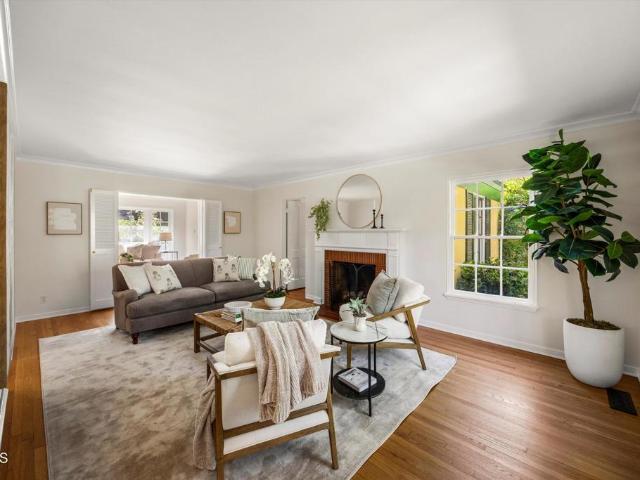 371 Rosita Lane
