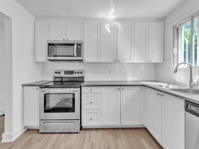 371 Yonge Street, Kingston, ON K7M 1G2 MetCap Living