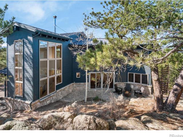 3725 Ridge Road