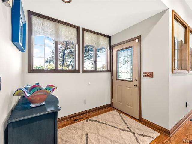 37275 Elizabeth Lane