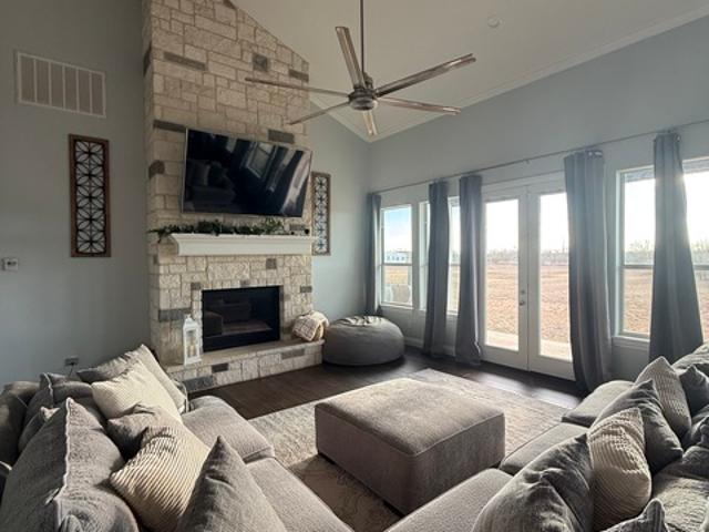 3727 N Us Highway 83