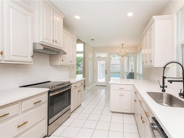 37286 Overland Trail Drive