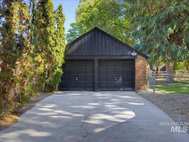 3720 N Collister Dr