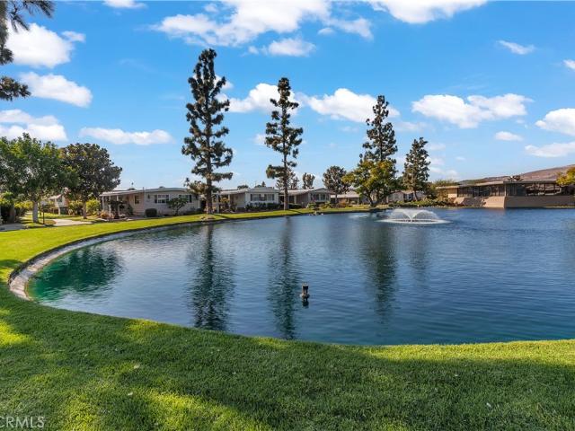 3720 Lake Grove Dr