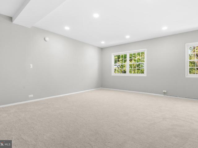 3721 Lyons Ln, Alexandria, VA 22302 | MLS #VAAX2059