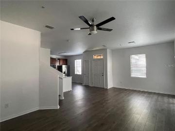 3723 Seneca Club Loop, Unit 31102, Orlando, FL 32808 | MLS #O6408