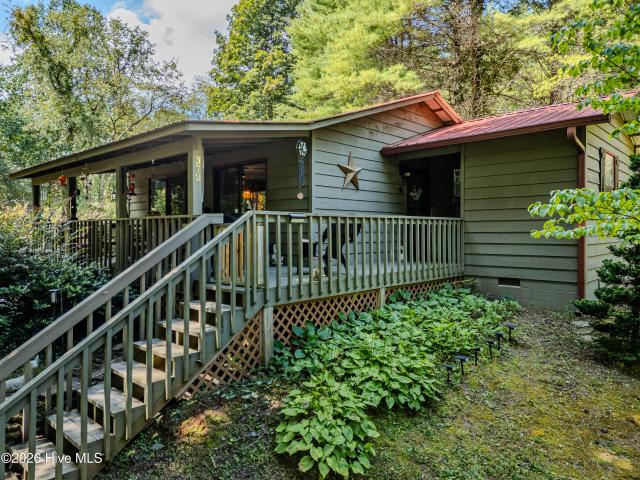 372 Hunter Ridge