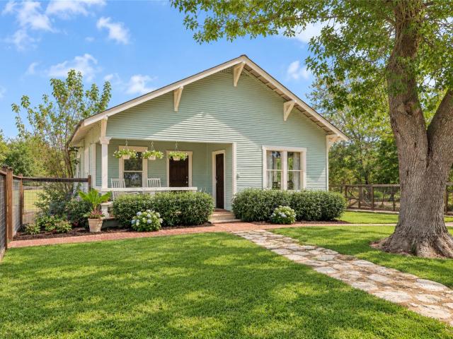 372 Old Lockhart Rd