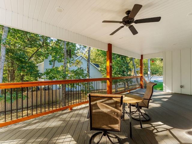 372 Loganberry Road