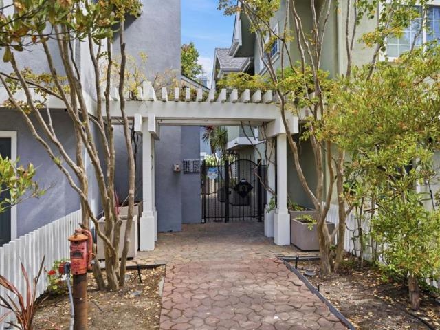 372 N El Camino Real 10