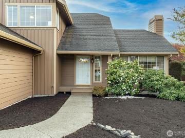 3734 Braeburn Drive NE