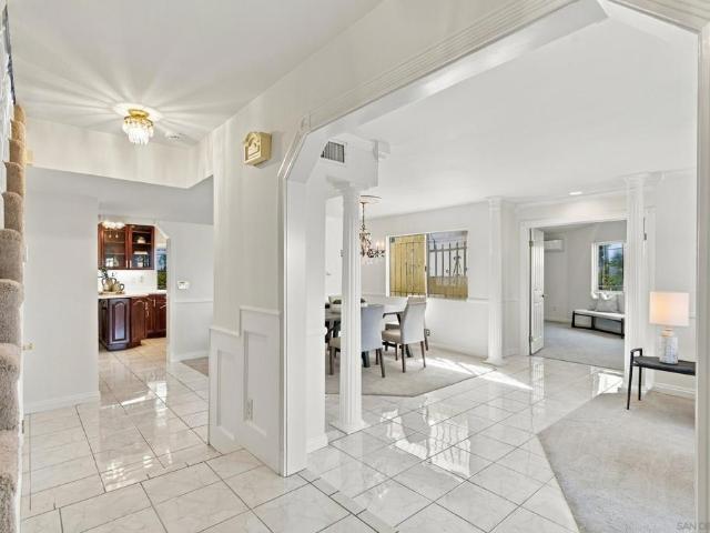 3737 Sinclair Ln