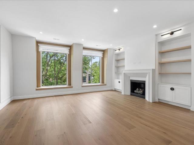 3739 N Clifton Avenue # 3