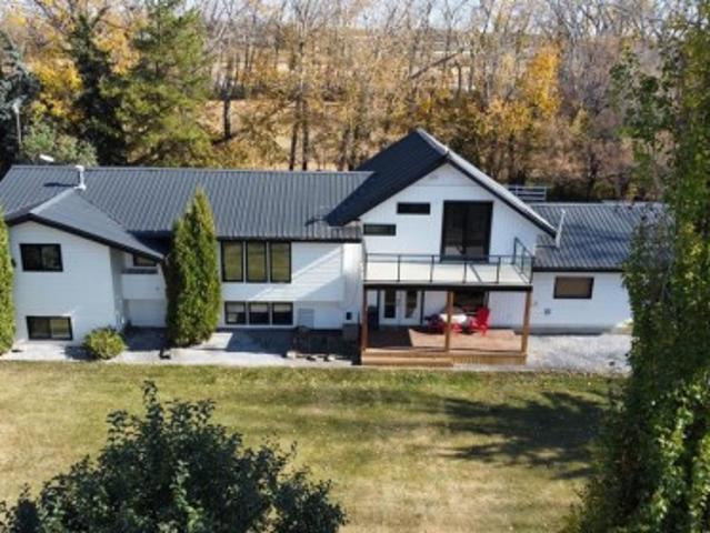 37301 Range Road 264, Rural Red Deer County, AB, T4E 1J6 house for sale | Listing ID A2297 | Royal LePage