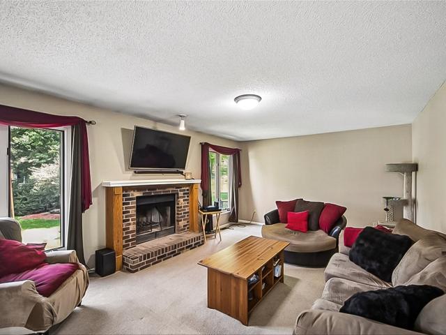 373 58th Court
