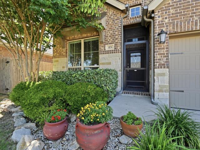 373 lacey oak loop