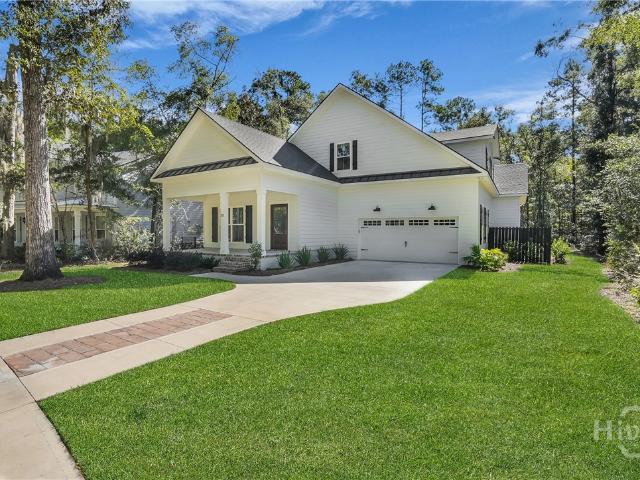373 Ridgewood Park Drive S