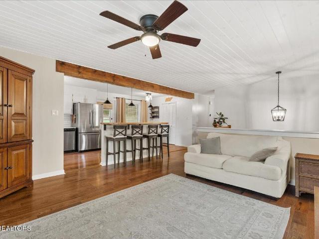 3744 Hilldale Drive