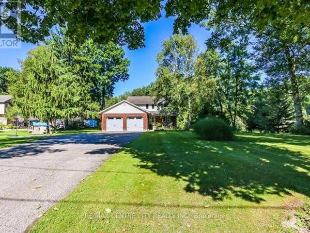 37450 Lake Line, Southwold, ON, N5L 1J1 house for sale | Listing ID X13809 | Royal LePage