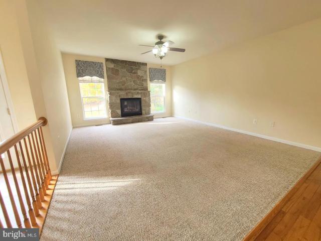 3746 Katie Pl, Triangle, VA 22172 | MLS #VAPW2115
