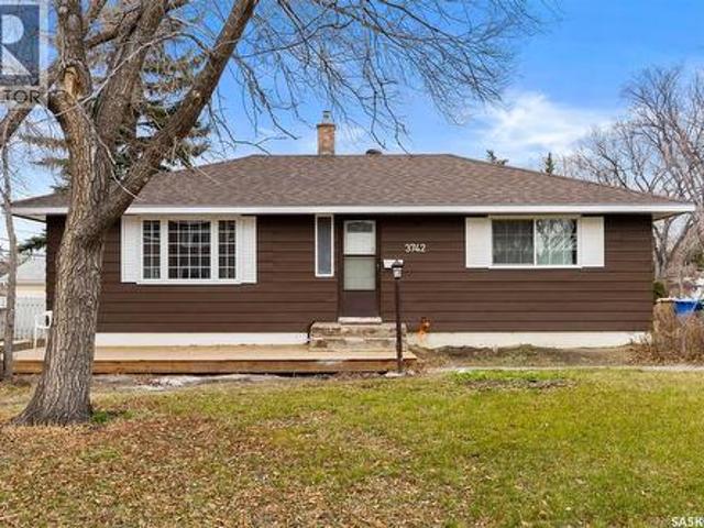 3742 Argyle Road, Regina, SK, S4S 2C2 house for sale | Listing ID SK043469 | Royal LePage