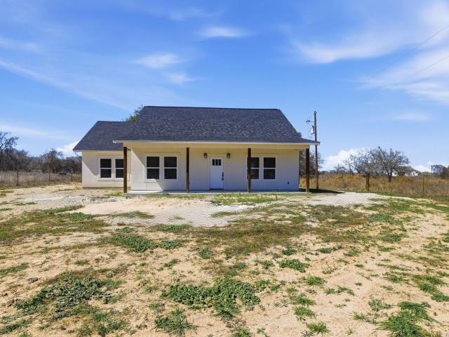 374 County Road 124, Floresville, TX 78114 | MLS #1943