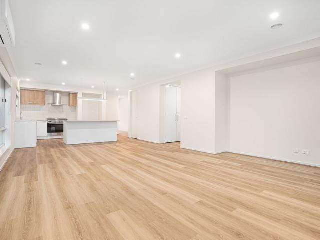 374 Charlemont Road, Armstrong Creek, VIC, 3217
