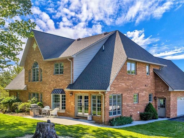 374 Bower Lane